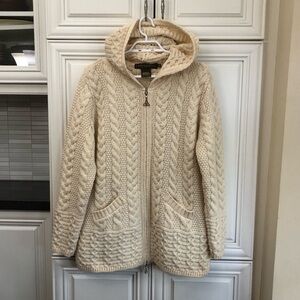 Inis Crafts Size M women’s Irish Merino wool long hooded zip sweater